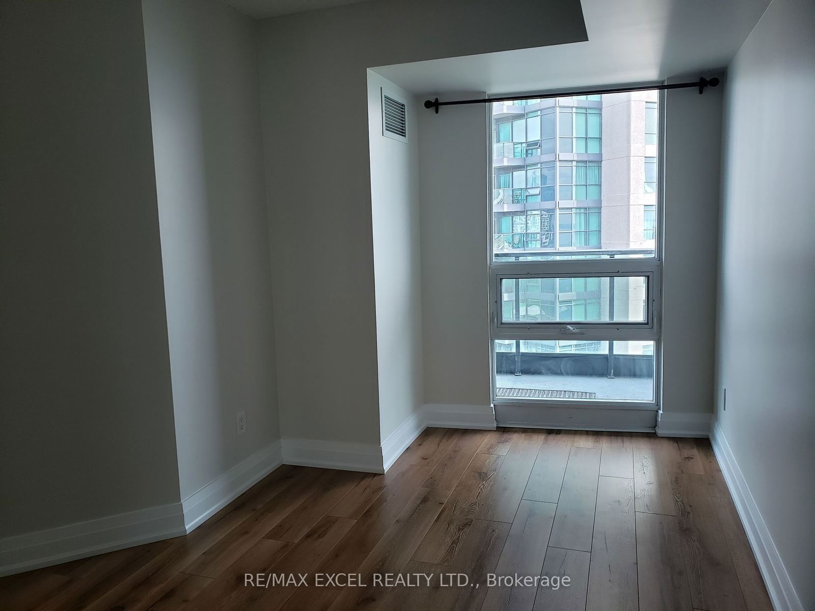 231 Fort York Blvd, unit 1812 for rent