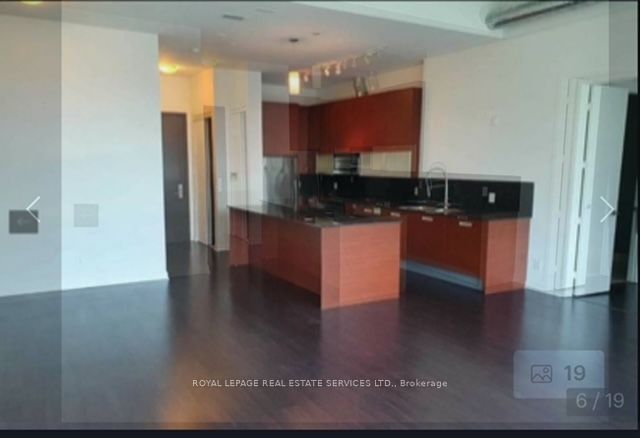 380 Macpherson Ave, unit 405 for rent