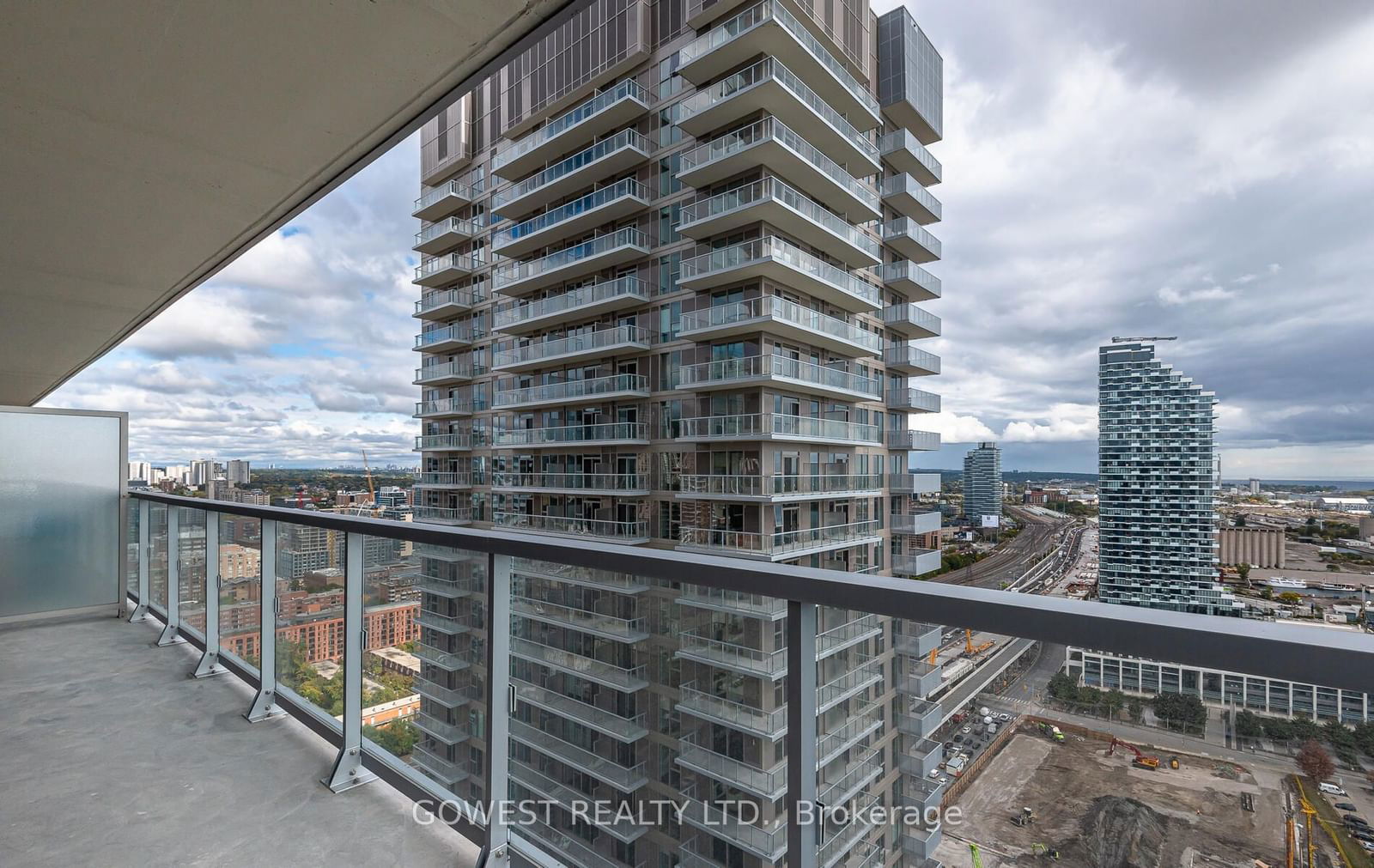 15 Lower Jarvis St, unit 3803 for rent