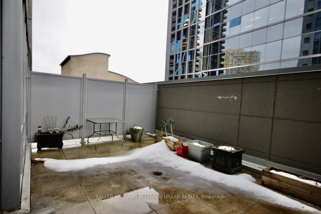 4978 Yonge St, unit 306 for rent