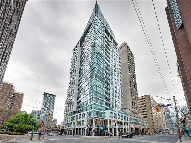 1121 Bay St, unit 1506 for rent