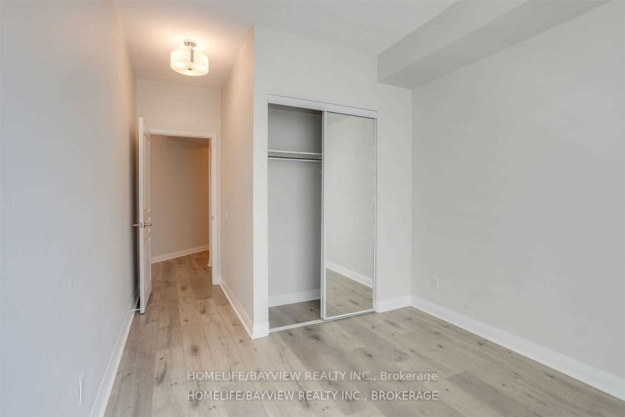 1121 Bay St, unit 1506 for rent