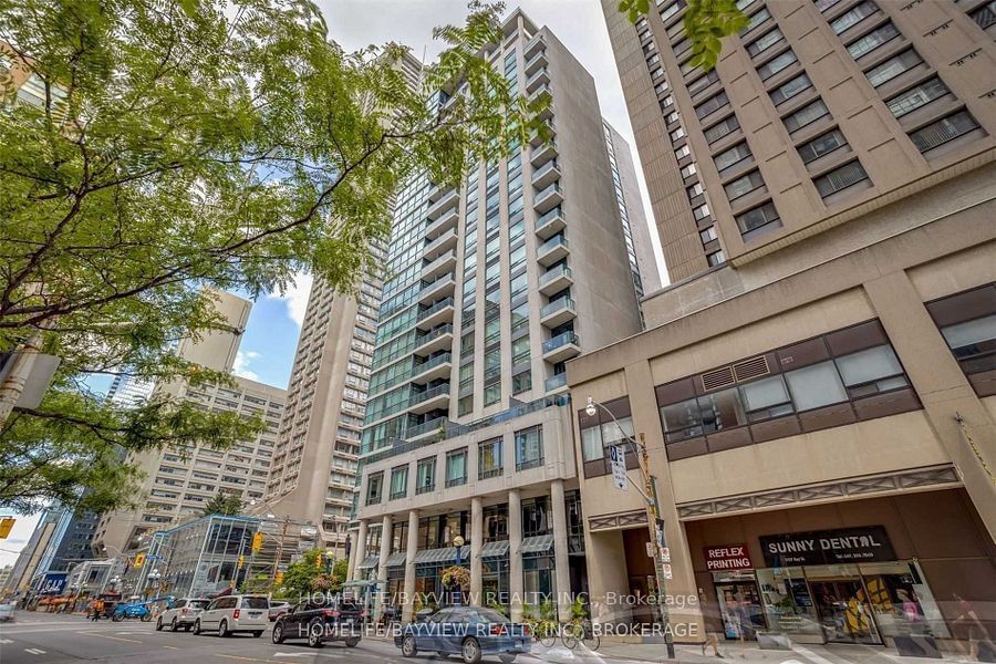 1121 Bay St, unit 1506 for rent