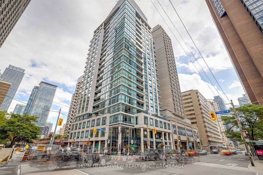 1121 Bay St, unit 1506 for rent