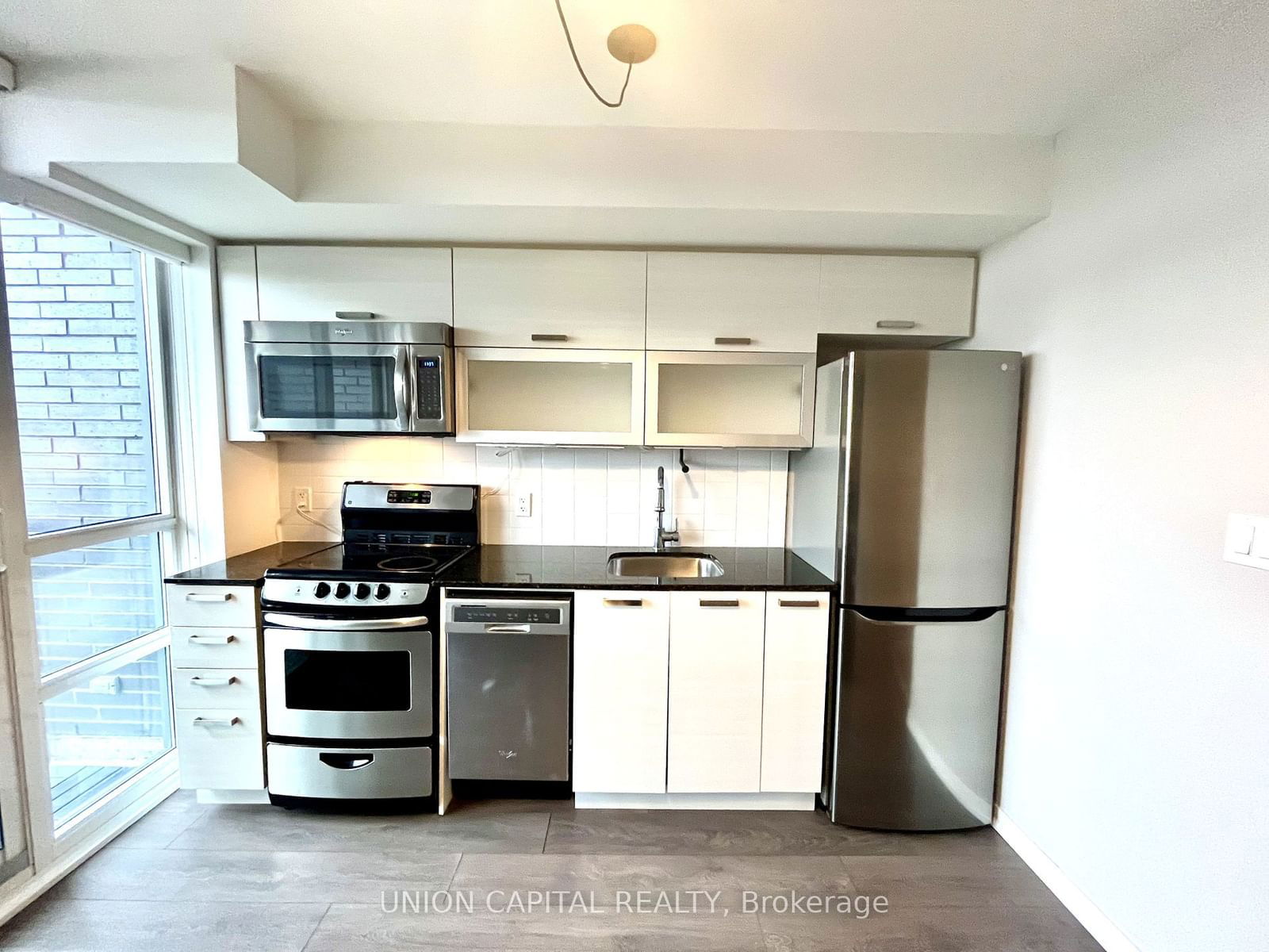 68 Abell St, unit 536 for rent