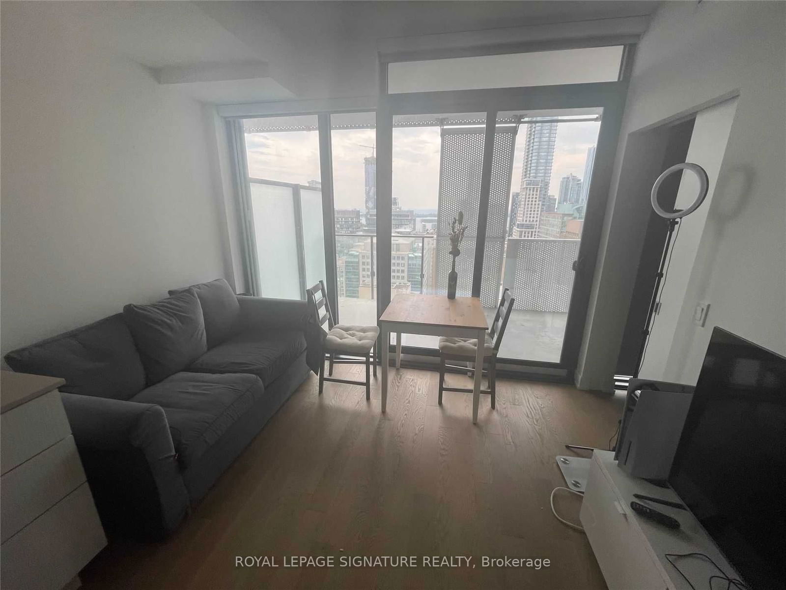 25 Richmond St E, unit 2604 for rent