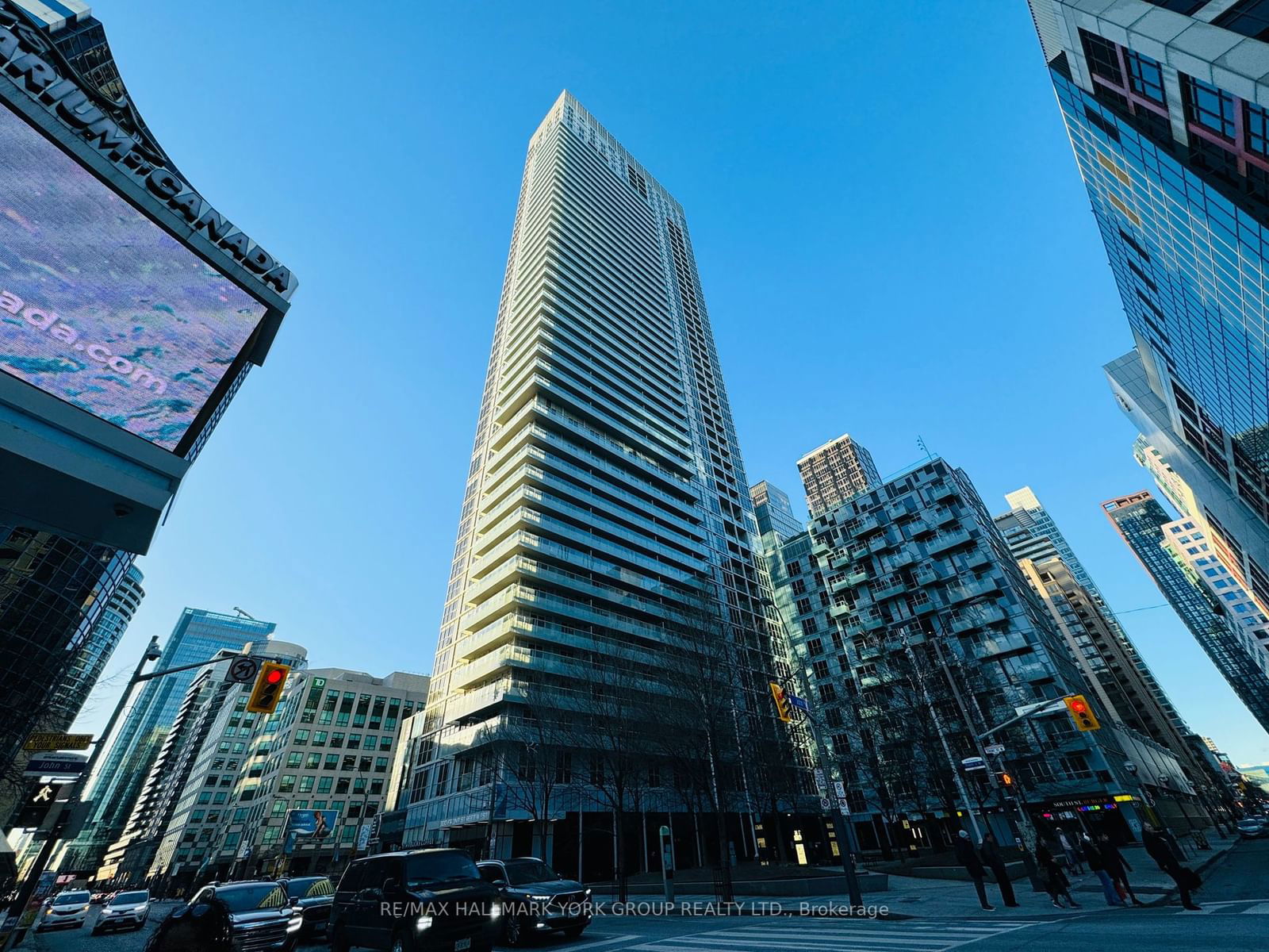 300 Front St W, unit 714 for sale