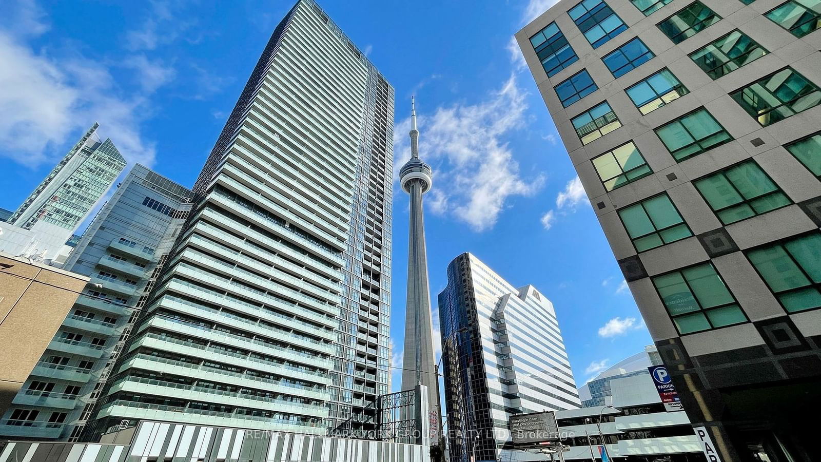 300 Front St W, unit 714 for sale