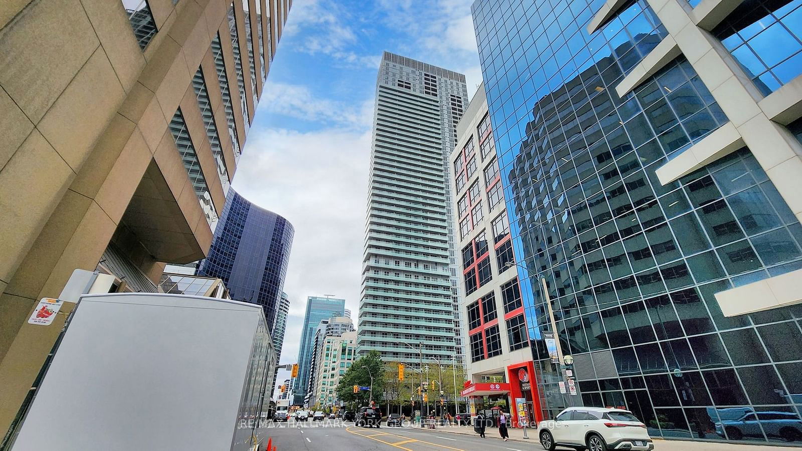 300 Front St W, unit 714 for sale