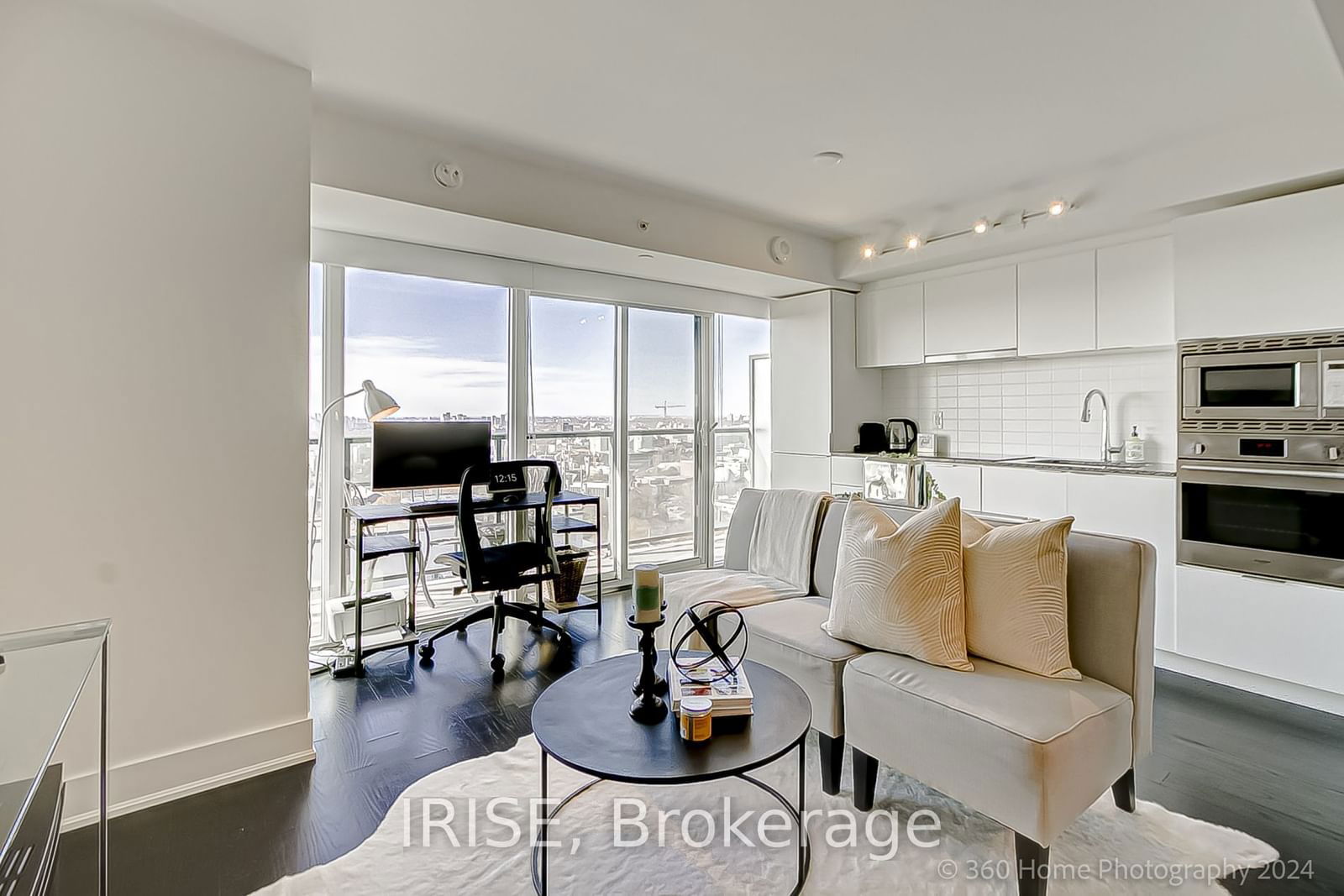 955 Bay St, unit 2710 for sale