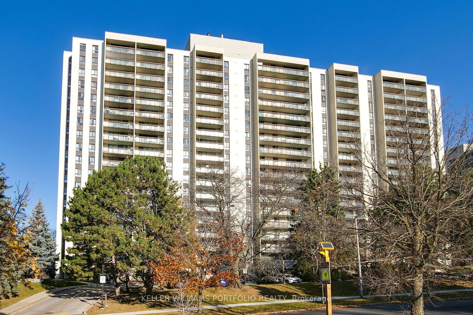 260 Seneca Hill Dr, unit 1705 for sale