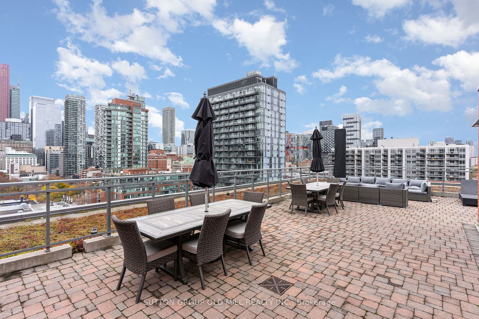 205 Frederick St, unit 713 for rent