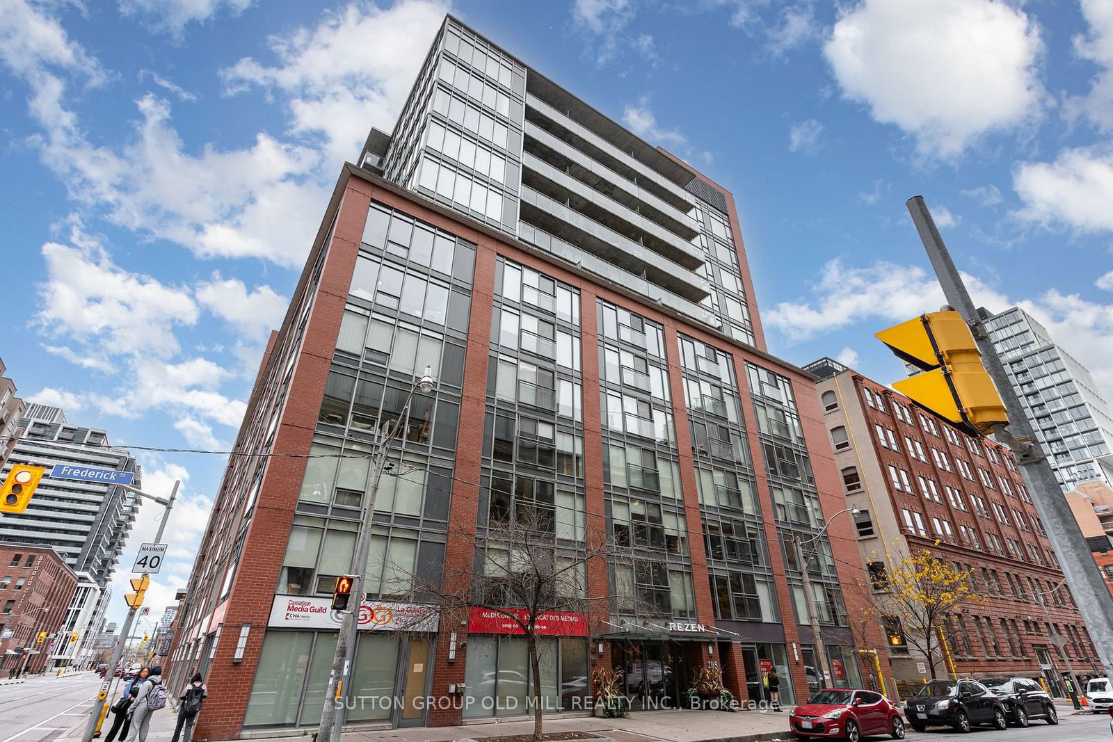 205 Frederick St, unit 713 for rent