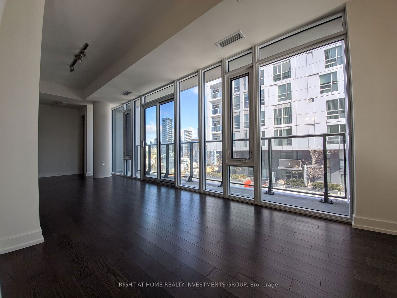 330 Richmond St W, unit 2315 for rent