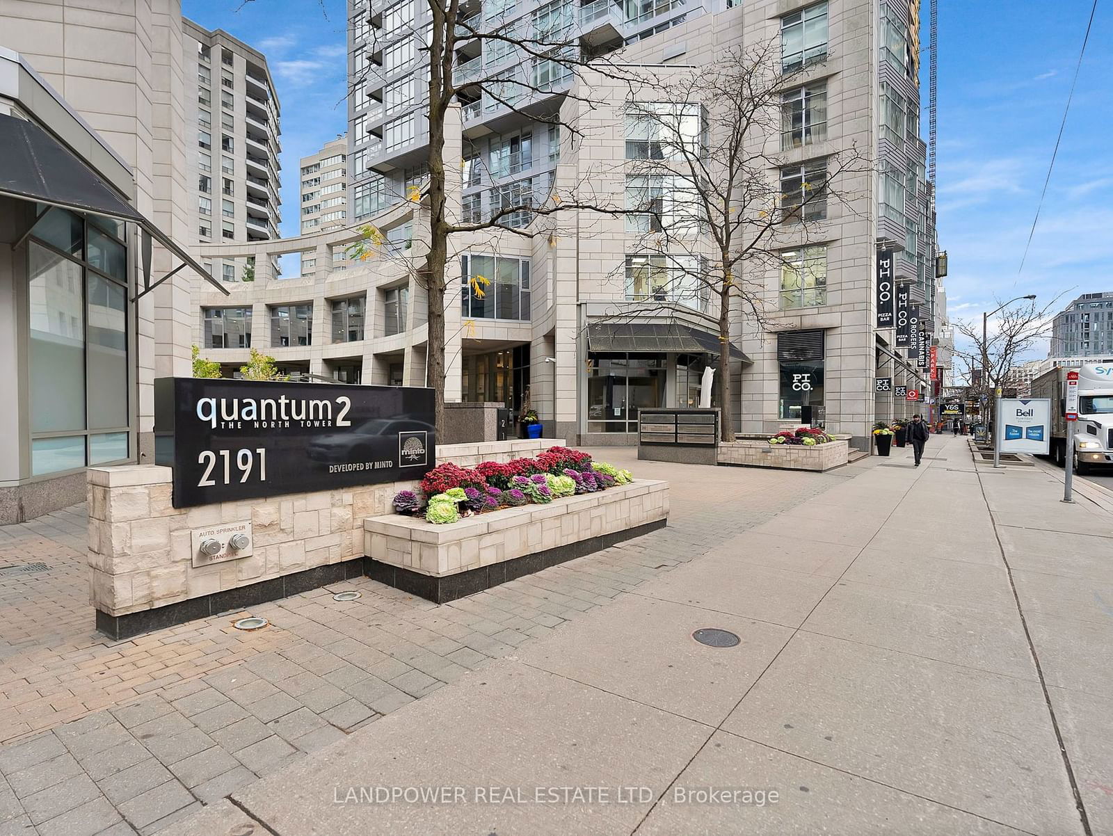 2191 Yonge St, unit 411 for sale