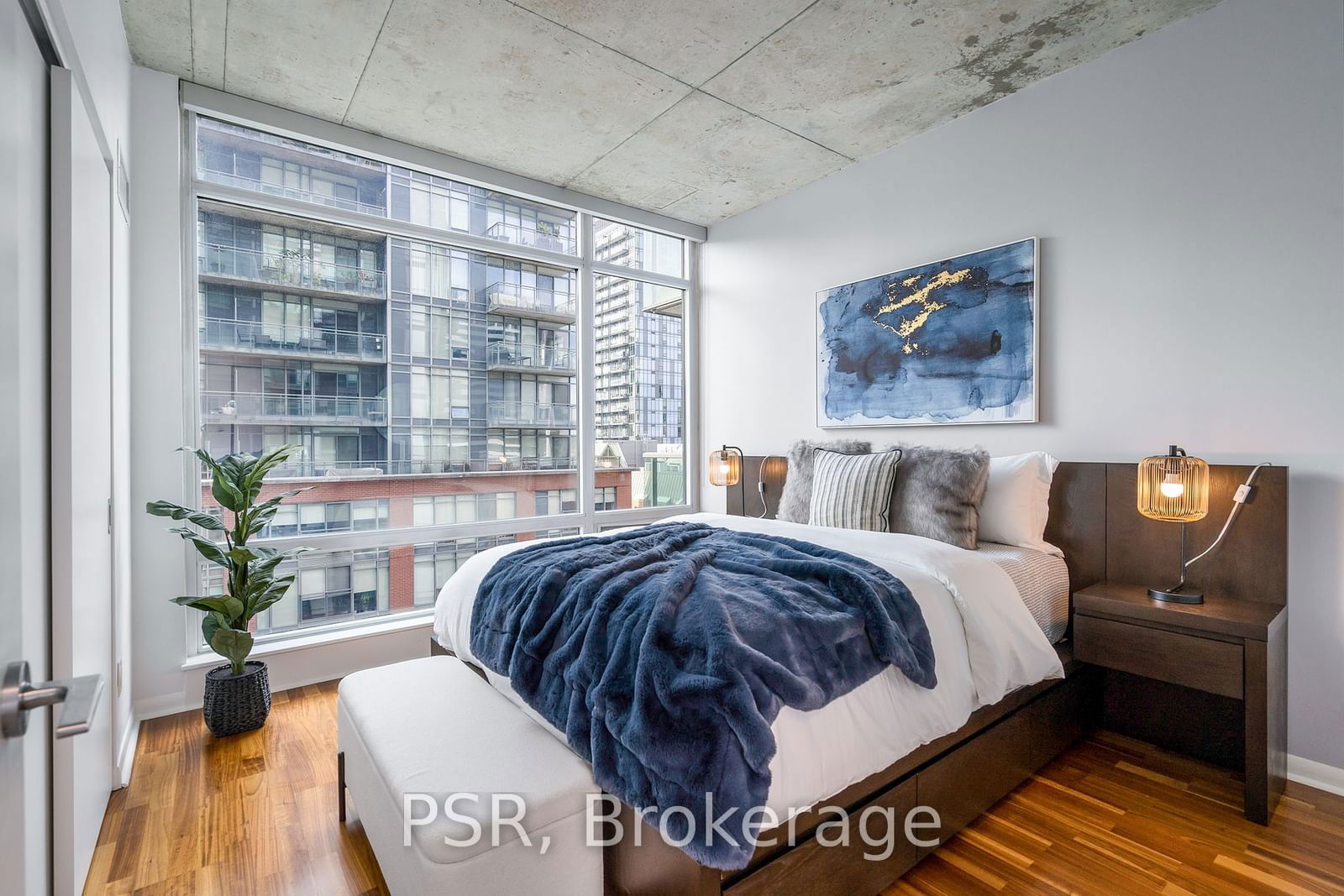 333 Adelaide St E, unit 740 for sale