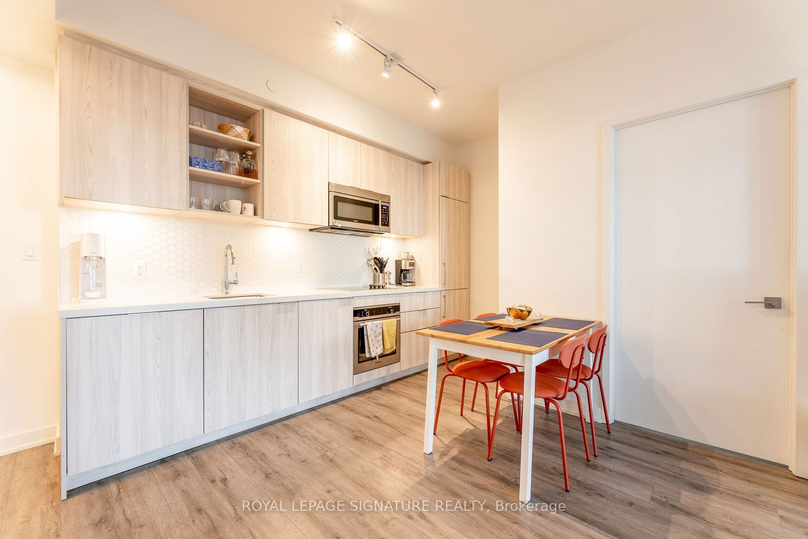 50 Ordnance St, unit 2601 for rent