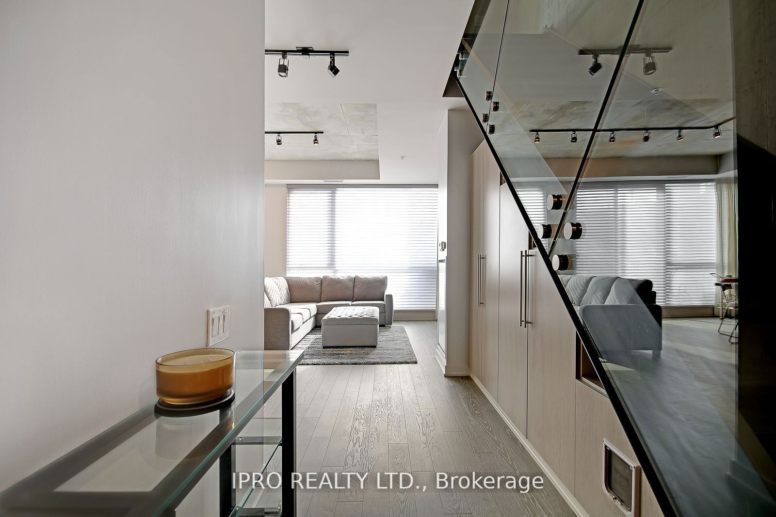 39 Brant St, unit PH12 for rent