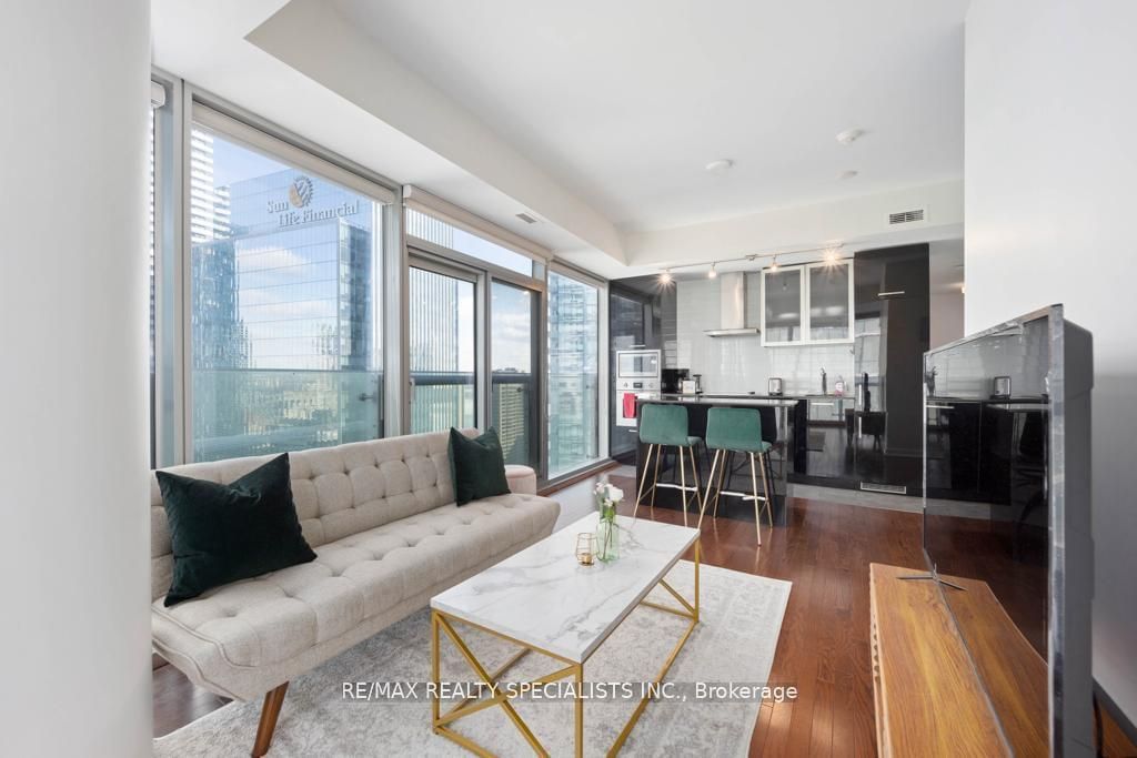 12 York St, unit 3210 for sale