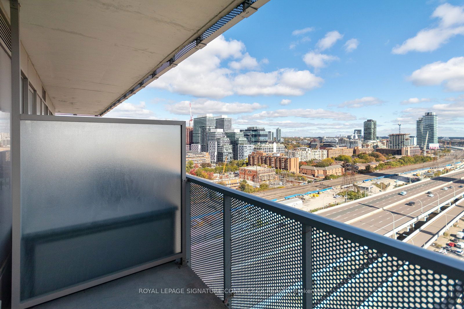 20 Richardson St, unit 1411 for rent