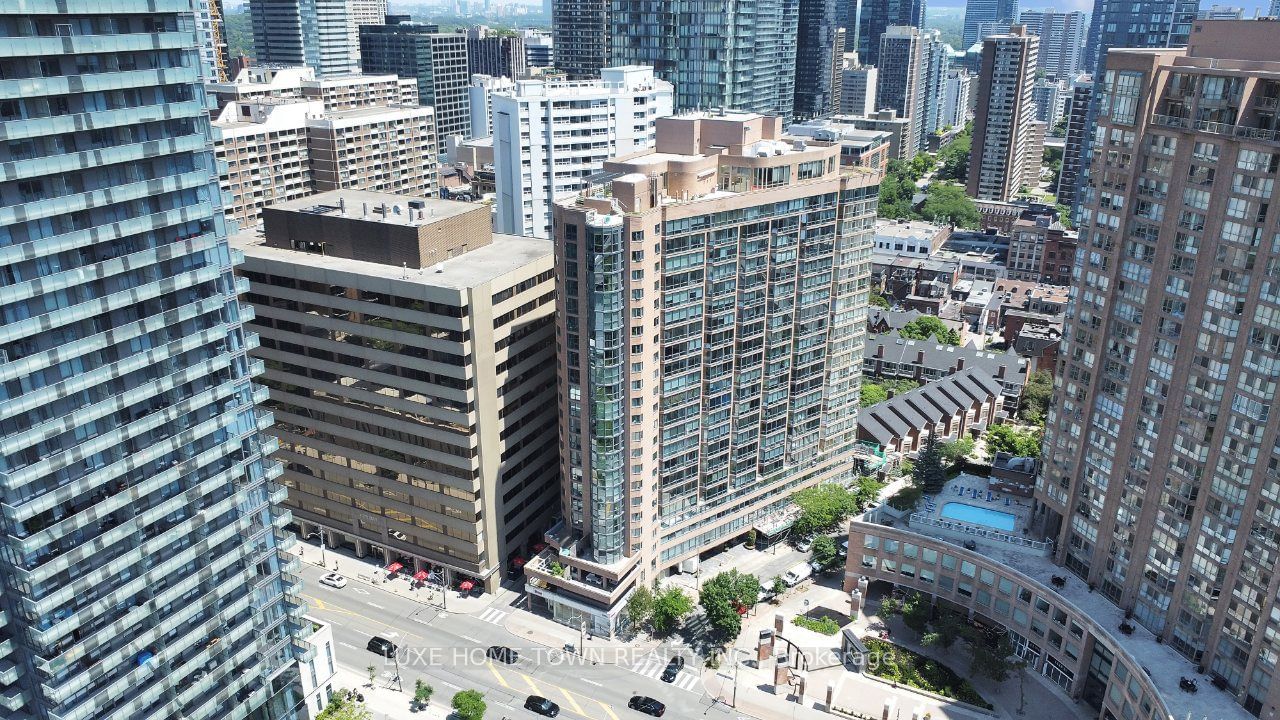 1055 Bay St, unit 308 for sale