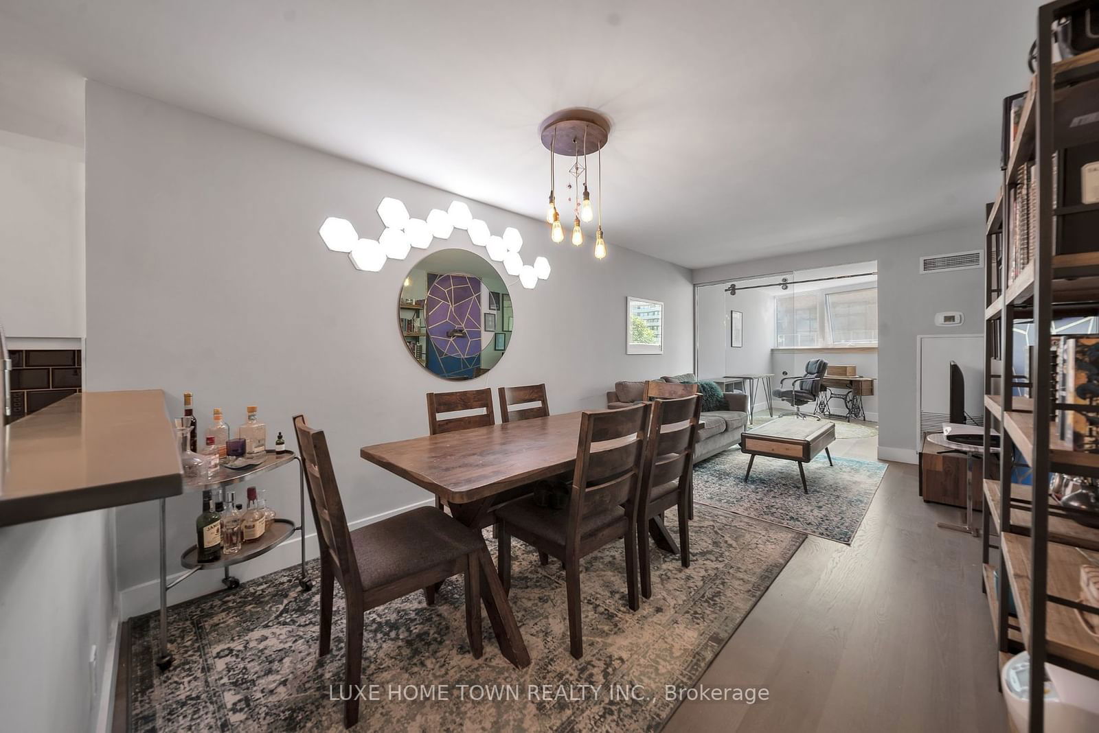 1055 Bay St, unit 308 for sale