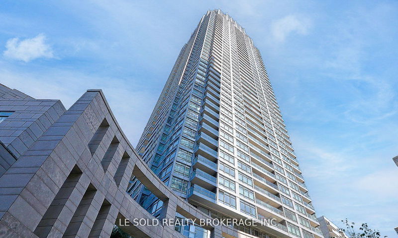 2191 Yonge St, unit 1502 Rm for rent