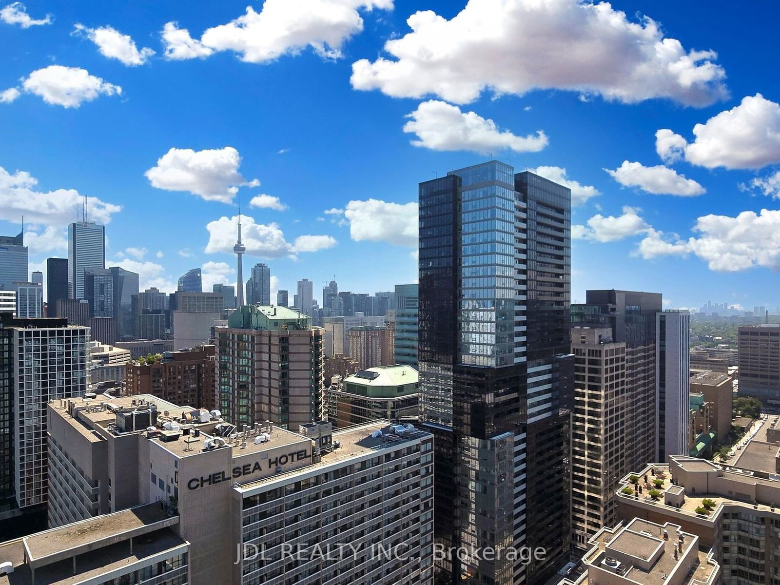 386 Yonge St, unit 3213 for sale