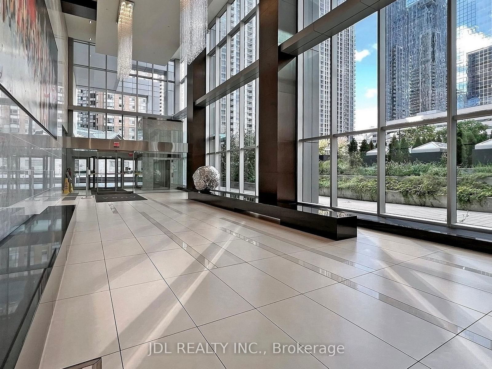 386 Yonge St, unit 3213 for sale