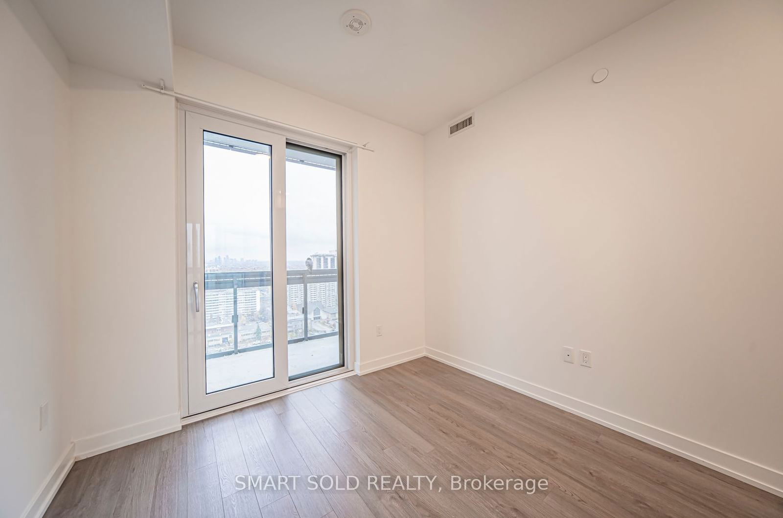 39 Roehampton Ave, unit 1809 for rent