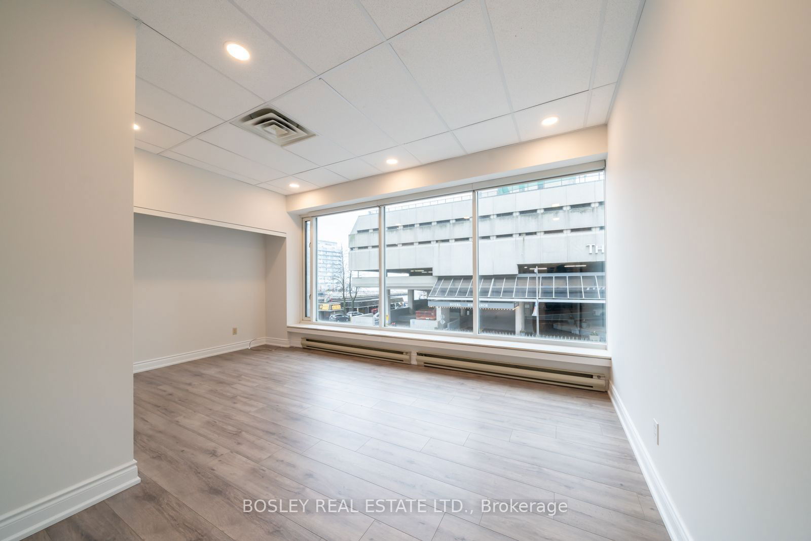 10 Queens Quay W, unit 201 for rent