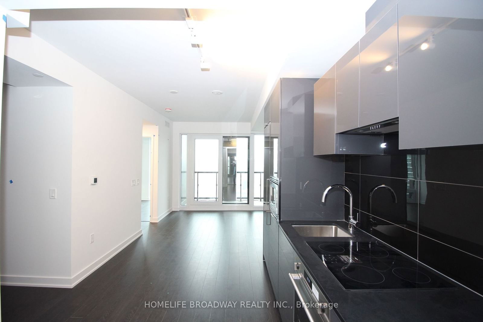 238 Simcoe St, unit 3001 for rent