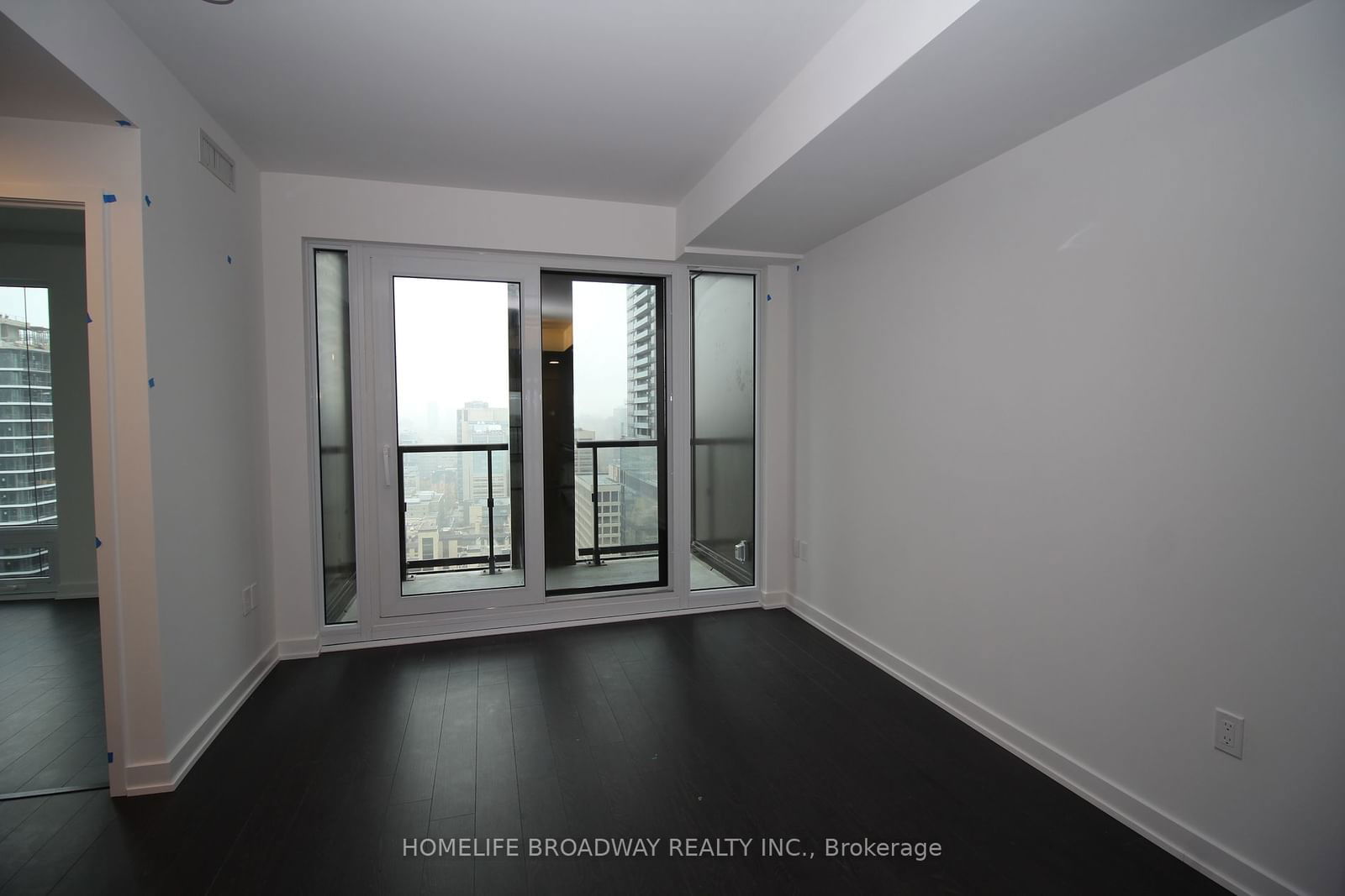 238 Simcoe St, unit 3001 for rent