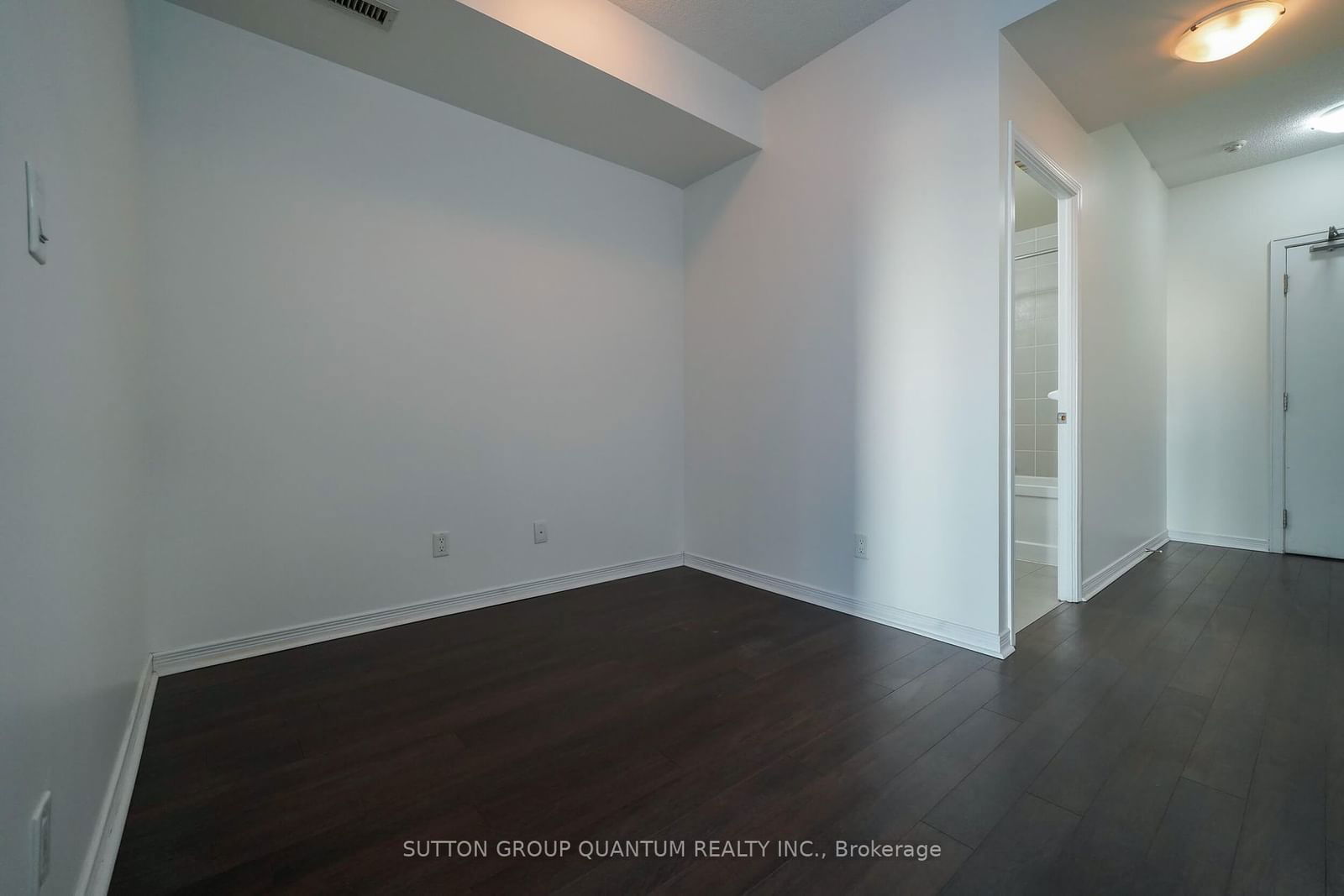 352 Front St W, unit 1412 for rent