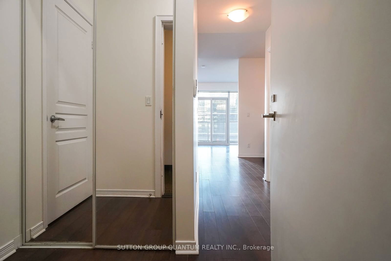 352 Front St W, unit 1412 for rent