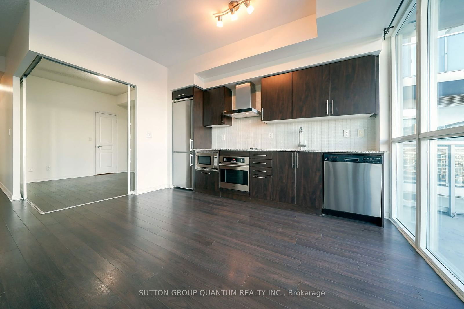 352 Front St W, unit 1412 for rent