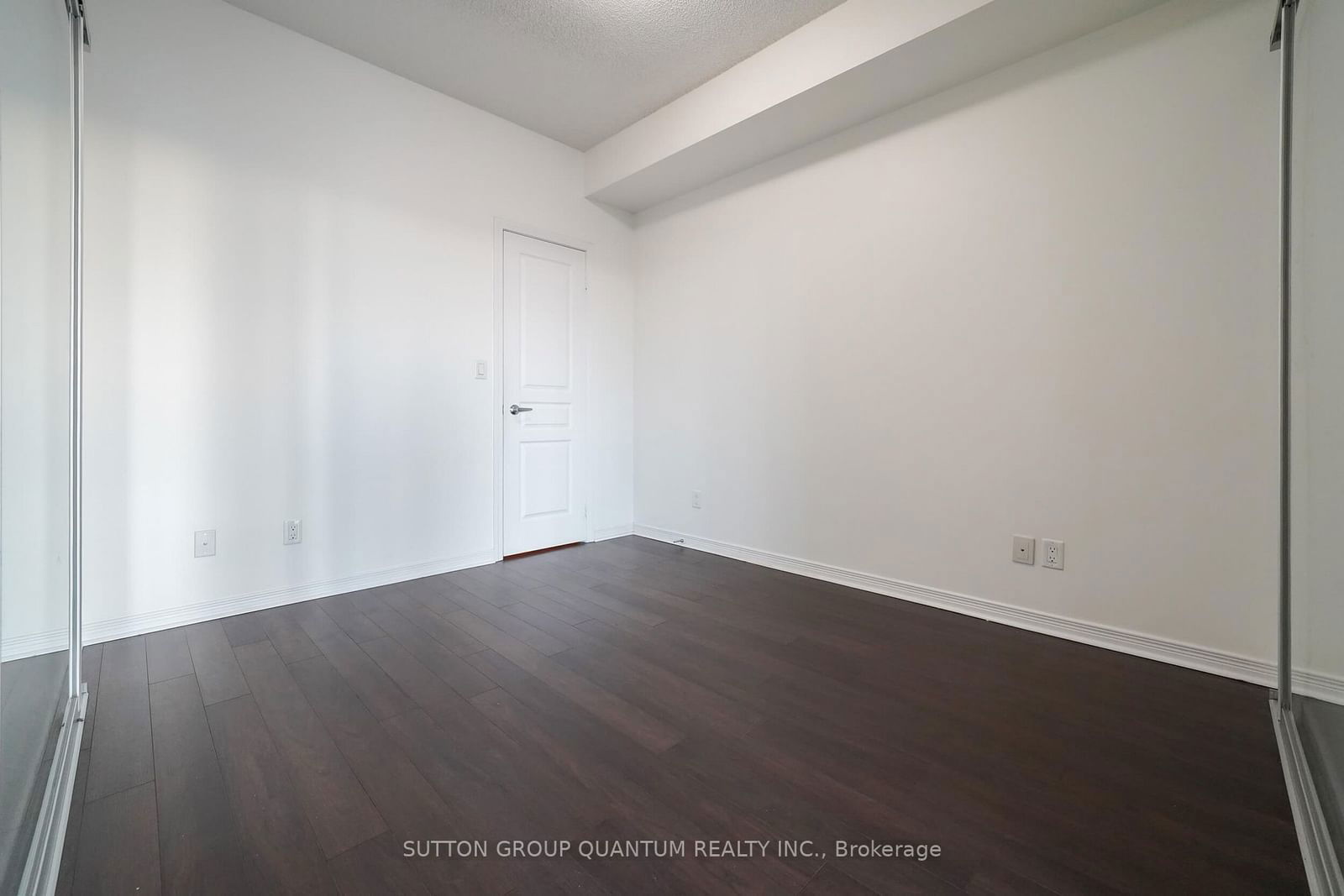 352 Front St W, unit 1412 for rent