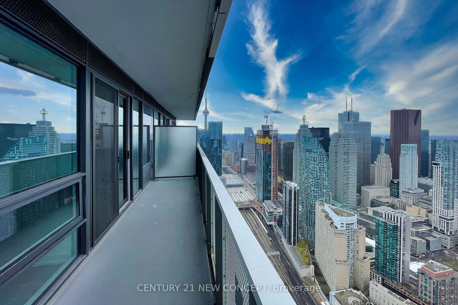 55 cooper St, unit 7702 for sale