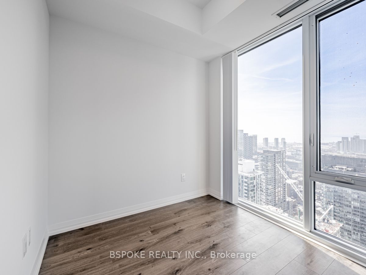 8 Widmer St, unit SPH01 for rent