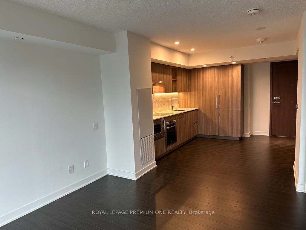 17 Bathurst St, unit 1708 for rent