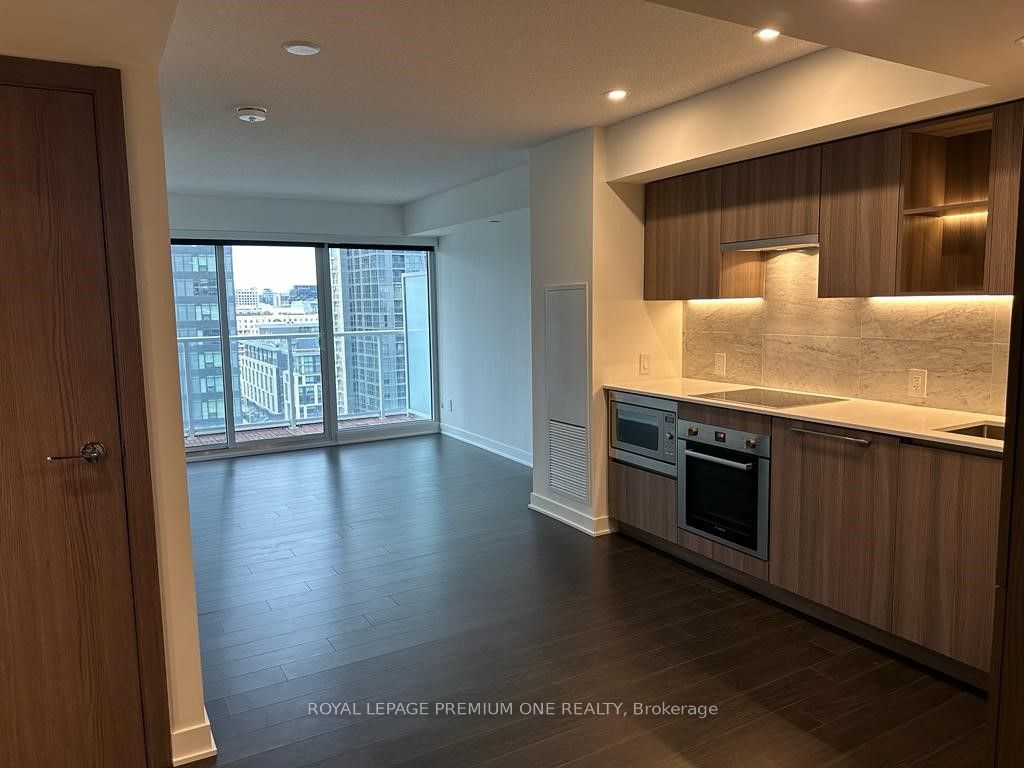 17 Bathurst St, unit 1708 for rent