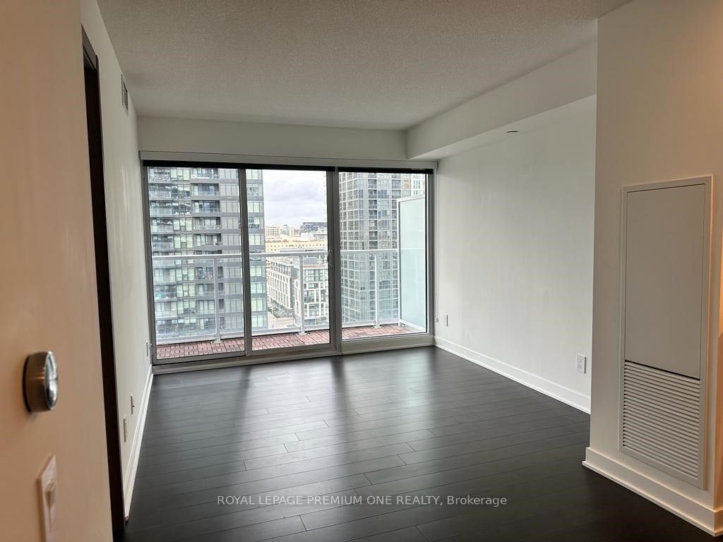 17 Bathurst St, unit 1708 for rent