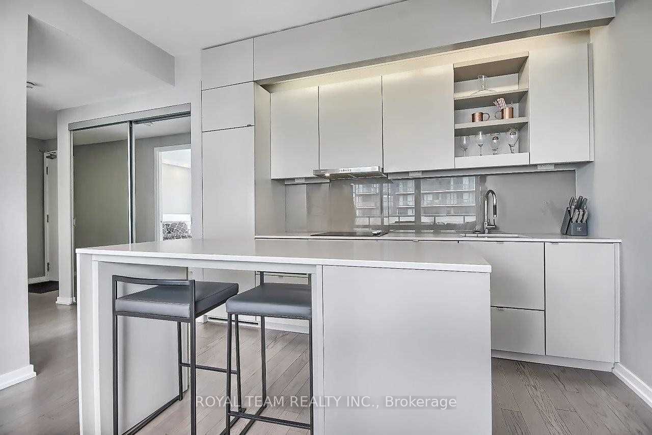 101 Peter St S, unit 3608 for sale