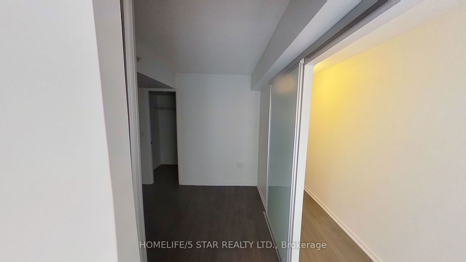 36 Lisgar St, unit 1107E for rent