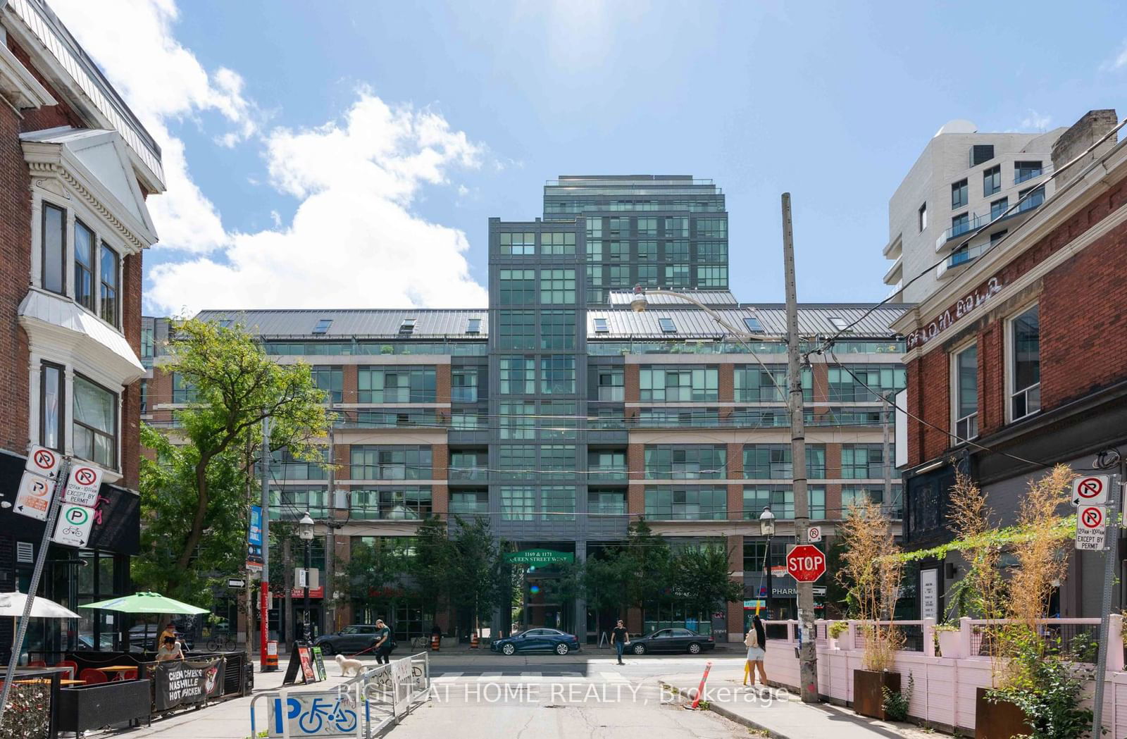 1169 Queen St W, unit 502 for sale