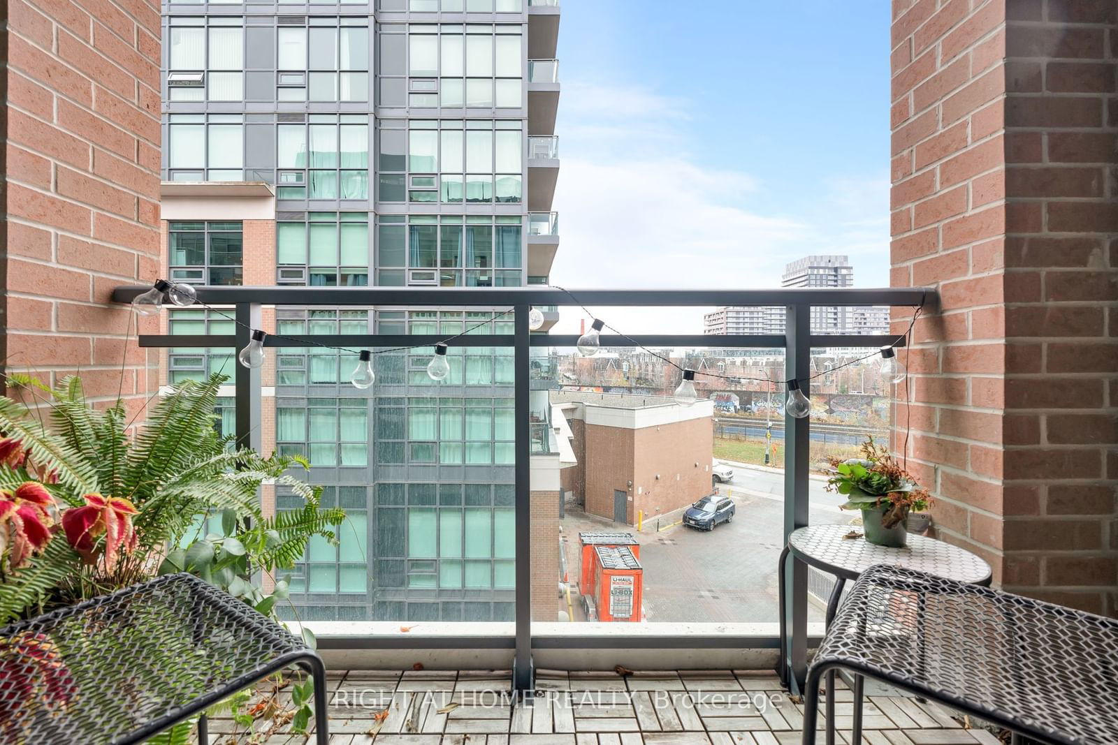 1169 Queen St W, unit 502 for sale