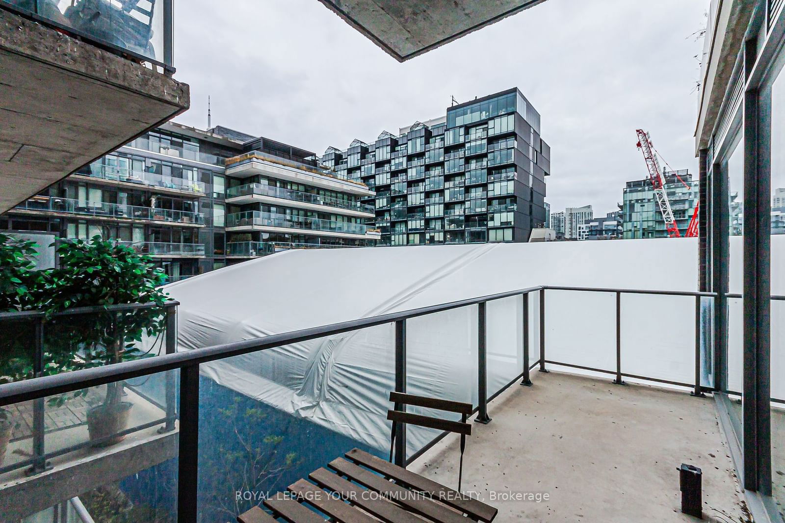 95 Bathurst St, unit 621 for rent