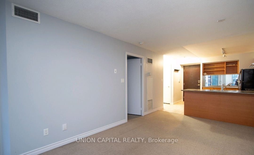 410 Queens Quay, unit 1210 for rent