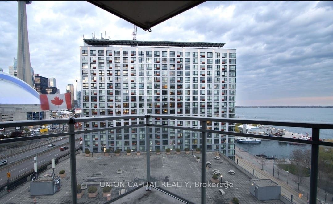 410 Queens Quay, unit 1210 for rent