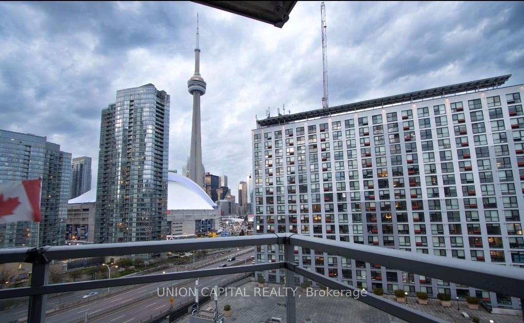 410 Queens Quay, unit 1210 for rent